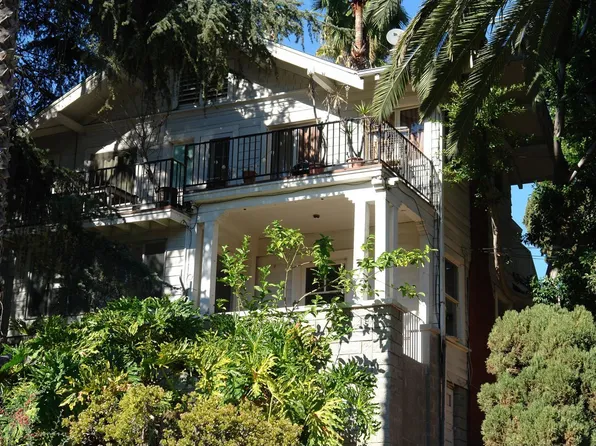 6403 Primrose Ave, Los Angeles, CA 90068