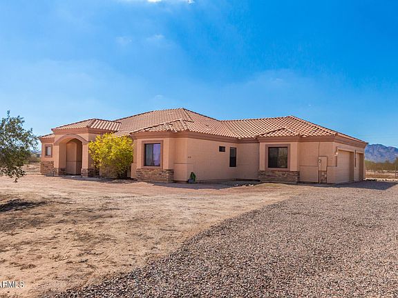 2nd image of 2718 N Mallee Pl