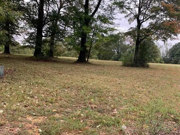 11 Briarwood Dr, Campbellsville, KY 42718