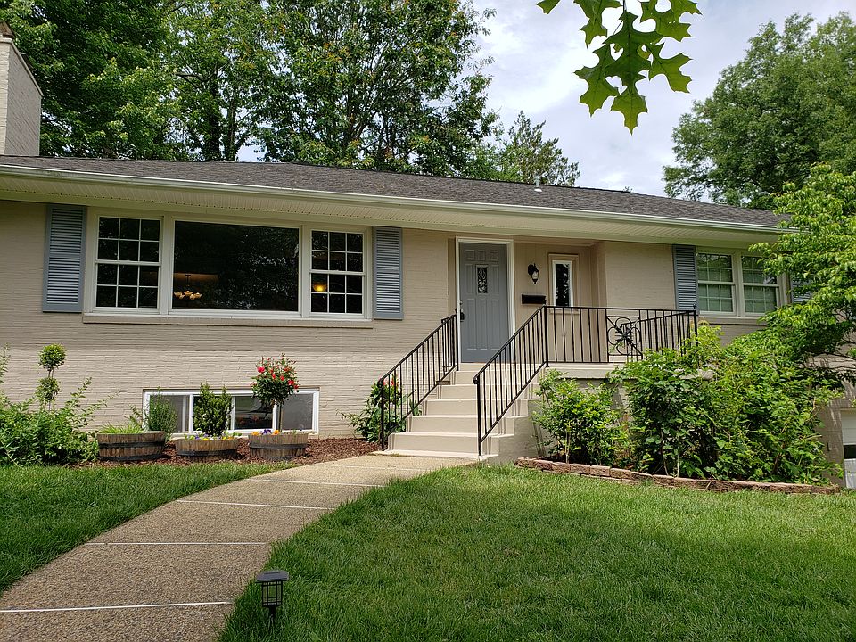 2nd image of 1436 Colleen Ln