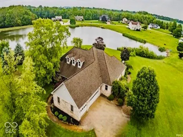 1580 E Garnett Dr, Frankfort, IN 46041