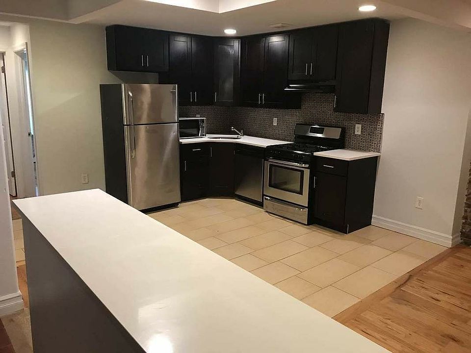 1st image of 490 Marion St #1L