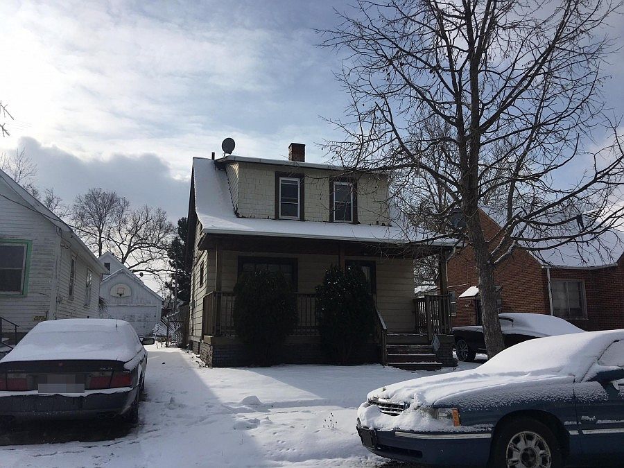 1st image of 16302 Parkgrove Ave