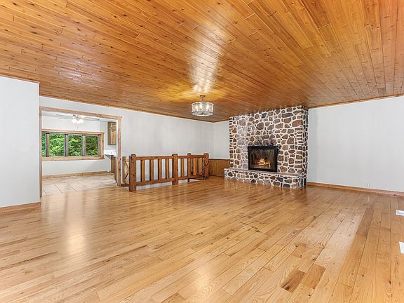 3rd image of 3825 Harshaw Rd