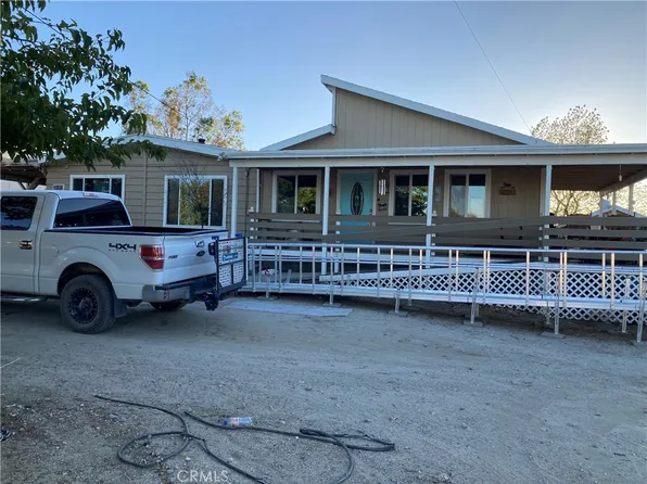 1948 Smoke Tree Rd, Pinon Hills, CA 92372