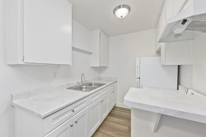 1bed/1bath Plan A 558 SQ FT Kitchen