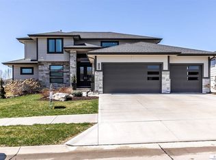 2112 S 212th St, Elkhorn, NE 68022