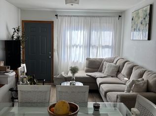 30 Fleetwood Ave #B, Bethel, CT 06801