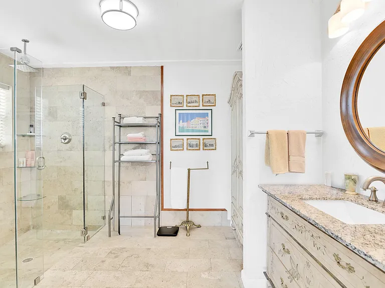 3211 Karen Dr — Photo 12