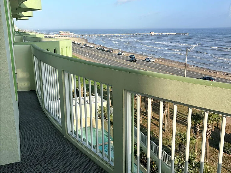 9420 Seawall Blvd #605 — Photo 17