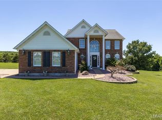 210 Buzzard Rock Rd, Farmington, MO 63640