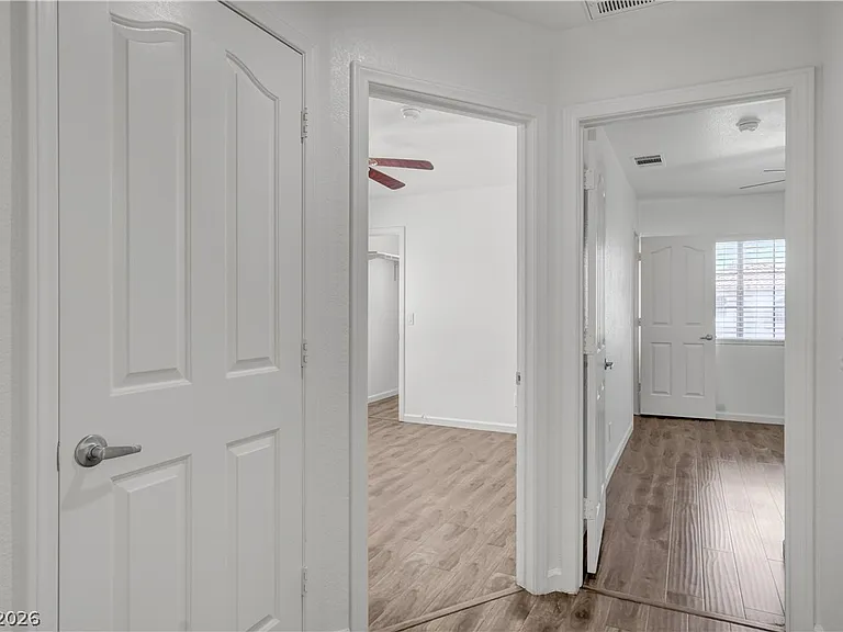 3557 Sedwick Dr — Photo 33
