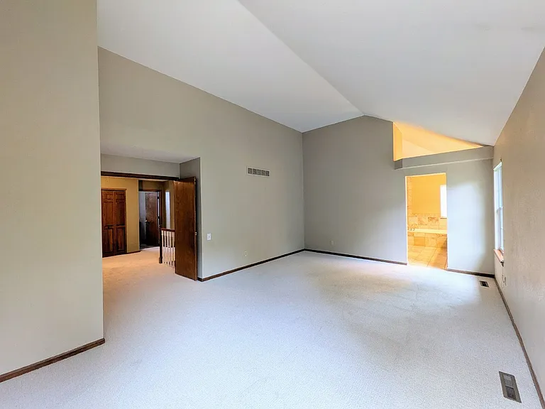 7467 Exeter Pl — Photo 12