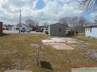 854 18th St, Charleston, IL 61920