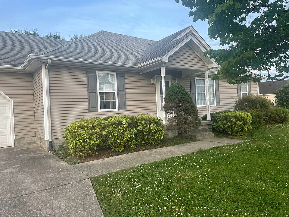 1st image of 915 Soloman Ct