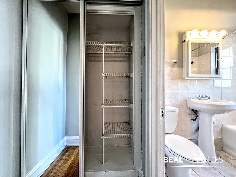1164 North Dearborn Street — Photo 37