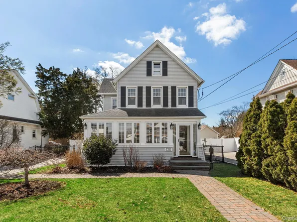 420 Scranton Avenue, Lynbrook, NY 11563