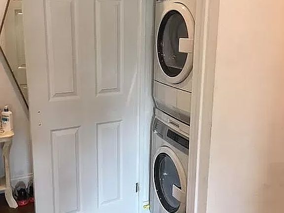 3rd image of 328 W 19th St APT 2D