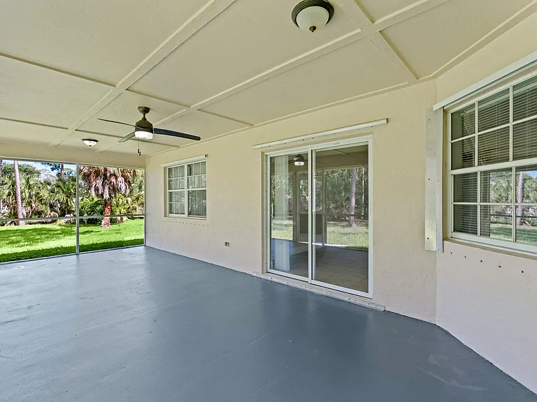 16628 Valencia Blvd — Photo 28
