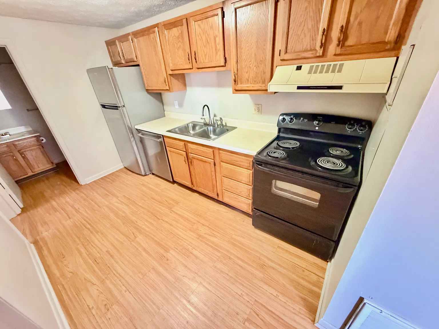 2 bed, 665 sqft, $895 — Photo 3