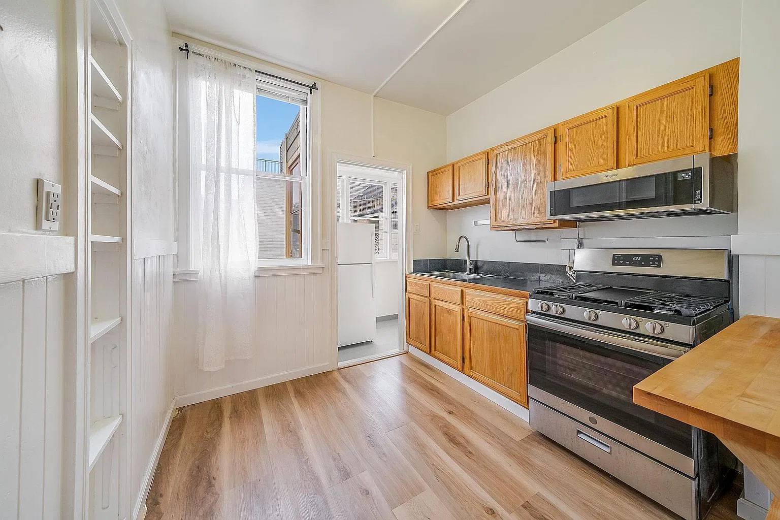 1 bed, $3,900 — Photo 4