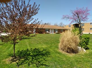 6475 Sandy Ln, Byrnes Mill, MO 63051