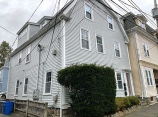 272 Washington St #1, Marblehead, MA 01945