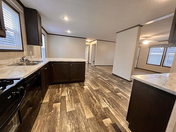 3rd image of 14546 Mercury Dr #673