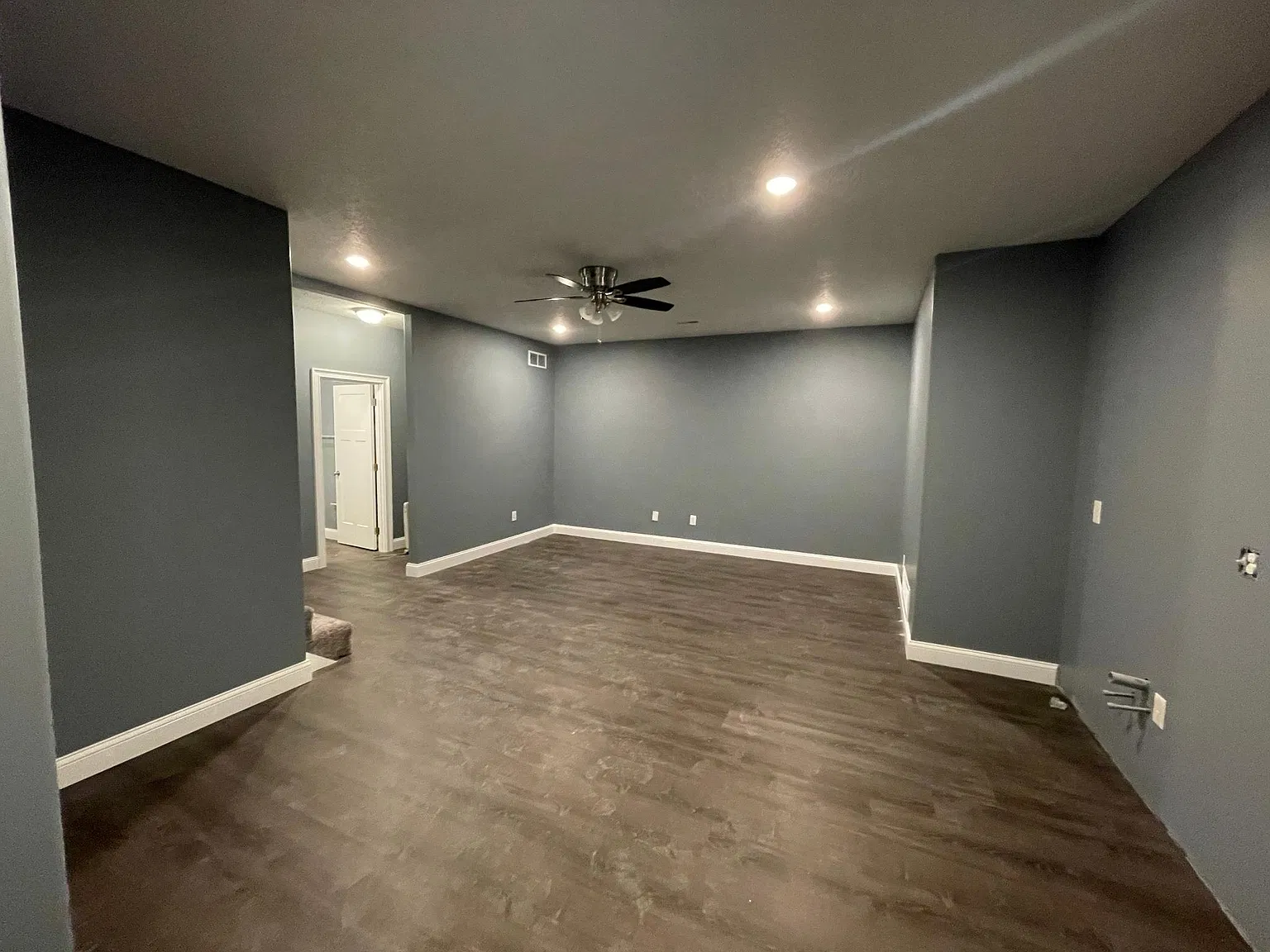 6118 SW 4th St — Photo 3