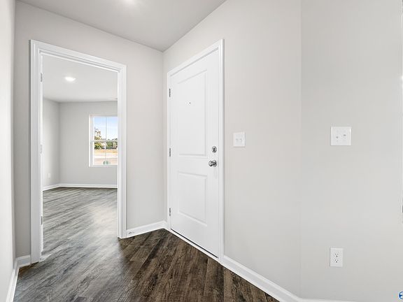 5th image of 121 Coral Bells Rd