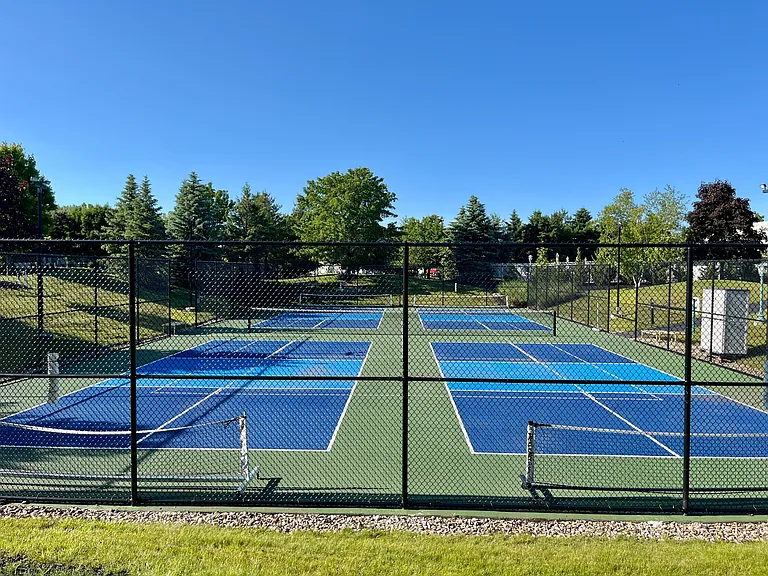 4 Pickleball/ Tennis Courts