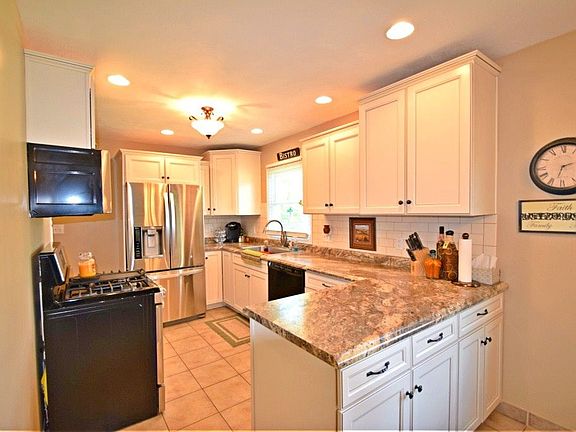 2nd image of 52350 Monte Vista Dr