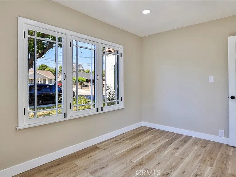 1444 3rd St — Photo 24