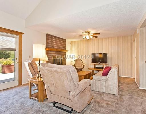 4th image of 3236 Shoreline Dr