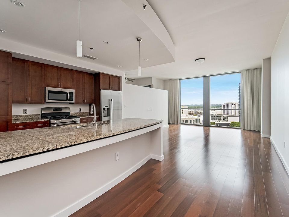 1st image of 900 20th Ave S APT 1005