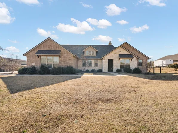 1128 Highland Rd, Springtown, TX 76082