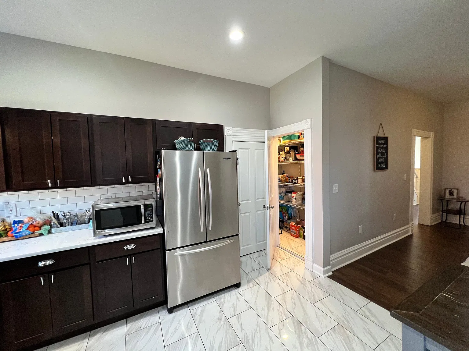 245 S Pacific Ave — Photo 3