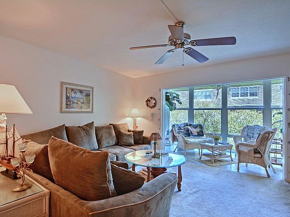 4th image of 1901 Indian River Blvd #207