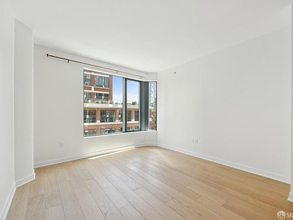 3rd image of 280 Spear St #8F