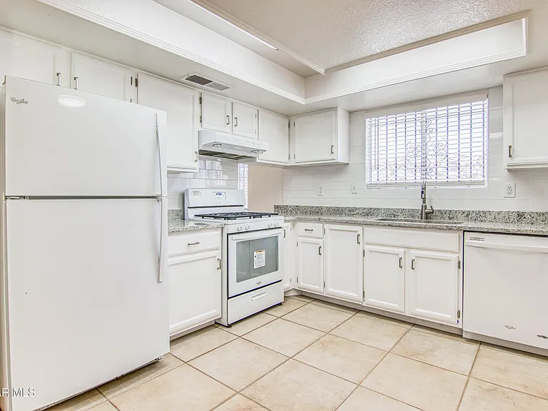 6621 Amposta Dr #B — Photo 4