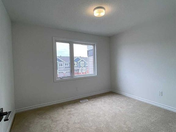 4th image of 510 Flagstaff Dr