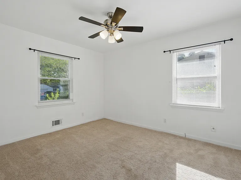 4105 Clintwood Ln — Photo 17
