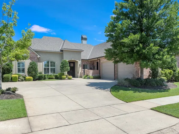 319 Paris Pl, Bossier City, LA 71111