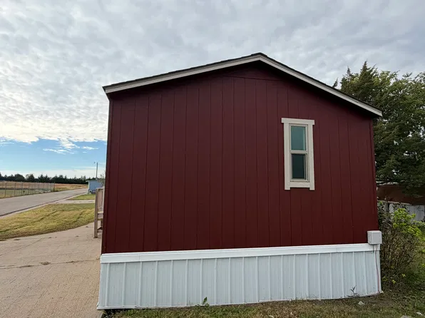 111 Village Rd #111V, Hays, KS 67601