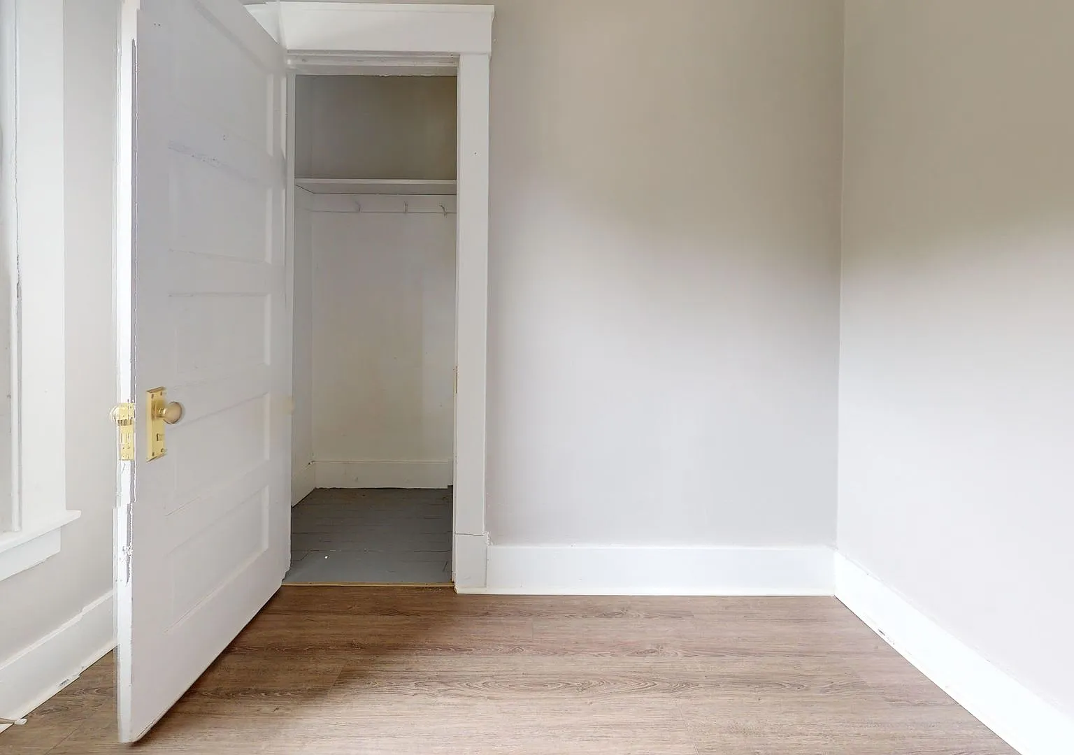 748 Hazel St — Photo 3