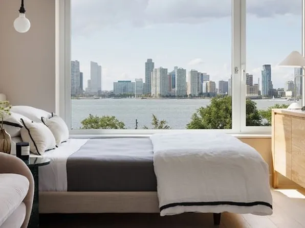 450 Washington St #209, New York, NY 10013