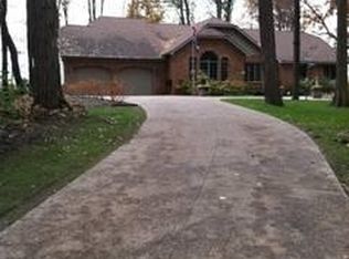 3241 Cullen Rd, Howell, MI 48855