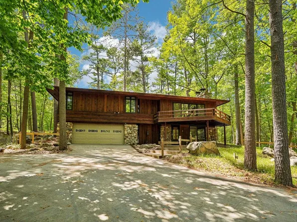 329 Timberlake Road, Wilson, WI 53081