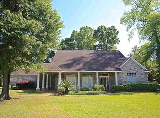 8335 E Bridgefield Dr, Orange, TX 77630