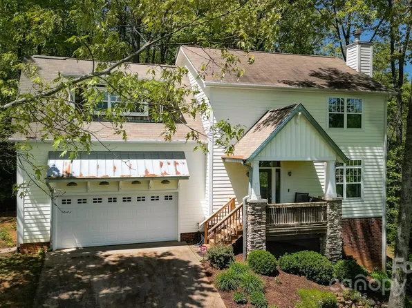 12 Homewood Rd, Candler, NC 28715